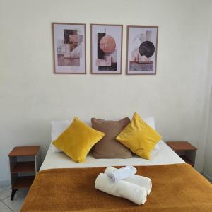 Ένα ή περισσότερα κρεβάτια σε δωμάτιο στο Apto 2 Quartos na Rua Pituba 1 Caminho das Praias