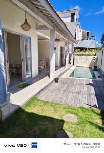 Bazén v ubytování Villa kembar ungasan nebo v jeho okolí