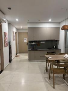 Η κουζίνα ή μικρή κουζίνα στο The Sóng Vũng Tàu Ocean Pearl Homestay