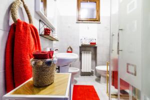 Ένα μπάνιο στο Appartamento Dolce Casa 2