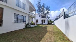 Το κτήριο όπου στεγάζεται  το διαμέρισμα