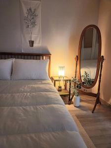 Ένα ή περισσότερα κρεβάτια σε δωμάτιο στο Airport 304