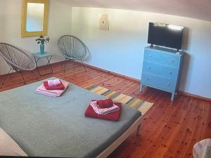 Μια τηλεόραση ή/και κέντρο ψυχαγωγίας στο Thassos sea whisper , golden sand