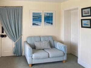 Χώρος καθιστικού στο 3 The Coastguards