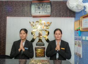 Personalet på Hotel Royal Inn Nuwakot