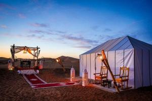 Příroda nedaleko luxury tent