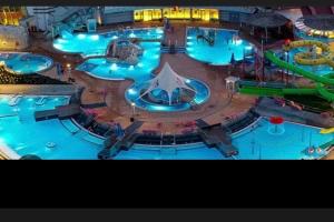 Bazén v ubytování Studio w centrum nebo v jeho okolí