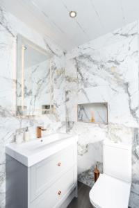 Et badeværelse på Family-Friendly House