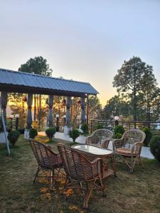 Zahrada ubytování ilika Resort, Pauri