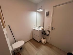 Ένα μπάνιο στο Calme et luxe dans une cité balnéaire +10 φωτογραφίες