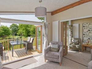 Χώρος καθιστικού στο Rockville Lodge - Uk2503