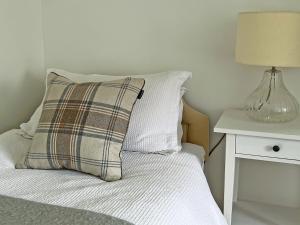 Ένα ή περισσότερα κρεβάτια σε δωμάτιο στο Bridge Park