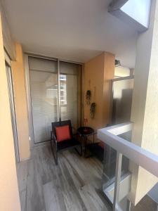 Φωτογραφία από το άλμπουμ του Joli appartement confort, clim - emplacement idéal στη Μεντόν +8 φωτογραφίες