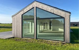 Το κτήριο όπου στεγάζεται  η παραθεριστική κατοικία