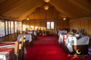 Ένα ή περισσότερα κρεβάτια σε δωμάτιο στο Moonlight Luxury Camp