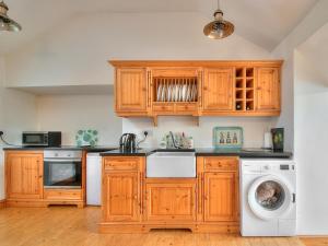 Kuchyň nebo kuchyňský kout v ubytování Pant Y Corn