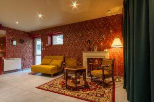 Posezení v ubytování Le Sherlock - Cinéma privé & Enquête