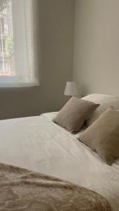 Postel nebo postele na pokoji v ubytování Hogar Forxa - Puente + 15 fotografií