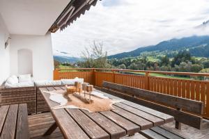 Nespecifikovaný výhled na hory nebo výhled na hory při pohledu z apartmánu