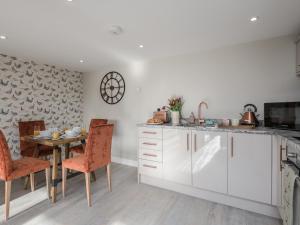 Η κουζίνα ή μικρή κουζίνα στο The Woodshed - Uk10353 +11 φωτογραφίες