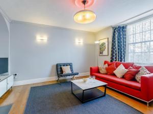 Μια τηλεόραση ή/και κέντρο ψυχαγωγίας στο The Square