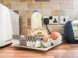 KilnseyにあるStables Endのトレイ(卵、ミルク1本付) +10枚の写真