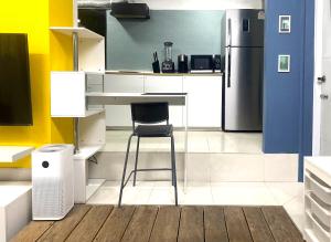 Kuchyň nebo kuchyňský kout v ubytování AkkHouse + 14 fotografií