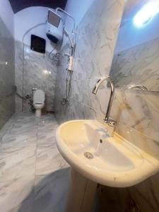 Koupelna v ubytování Masa Nubian House + 32 fotografií