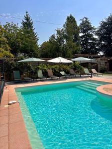 Bazén v ubytování Gîtes de la chocolaterie nebo v jeho okolí + 8 fotografií