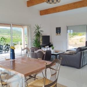 Χώρος καθιστικού στο Villa with private pool and panoramic view