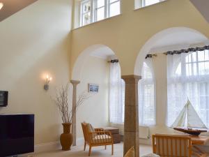 Televiisor ja/või meelelahutuskeskus majutusasutuses 2 The Courtyard