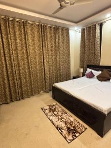 Gallery image of Shanti sadan in Noida