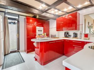 Nhà bếp/bếp nhỏ tại Beachside House