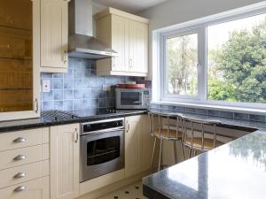 Kuchyň nebo kuchyňský kout v ubytování Rockvale 1