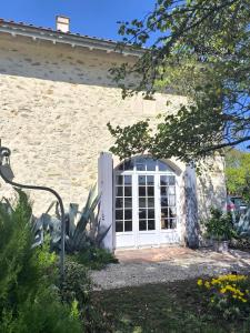 Zahrada ubytování Maison en pierre cosy