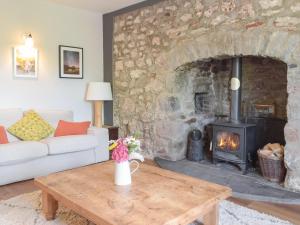 Posezení v ubytování Hafan Fach Cottage