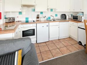 Η κουζίνα ή μικρή κουζίνα στο Woodpecker