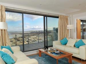 Posezení v ubytování Wow Westward Ho!