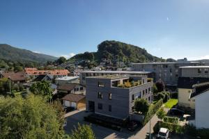 O vedere generală la munți sau o vedere la munte luată de la acest apartament