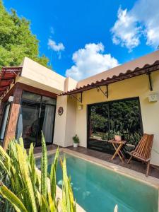 Πισίνα στο ή κοντά στο Casa Los Tamarindos