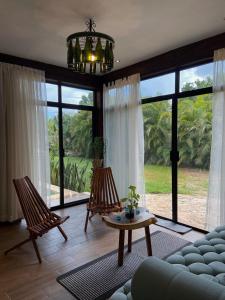 Χώρος καθιστικού στο Casa Los Tamarindos +22 φωτογραφίες