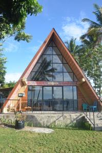 Το κτήριο όπου στεγάζεται  η βίλα