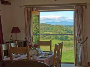 Φυσικό τοπίο κοντά σε αυτή η παραθεριστική κατοικία