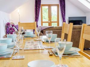 TV a/nebo společenská místnost v ubytování Cwmhyfryd