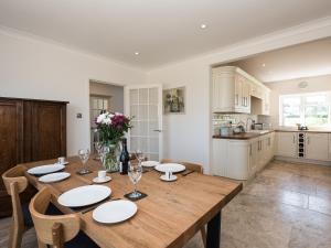 Η κουζίνα ή μικρή κουζίνα στο Crinkum +32 φωτογραφίες