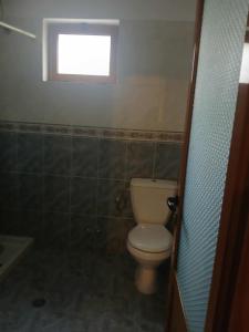 Phòng tắm tại Valbona +5 ảnh