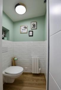 Koupelna v ubytování La Ptite Maison Ardennaise + 19 fotografií