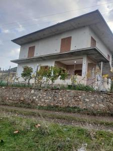 Tòa nhà nơi nhà nghỉ dưỡng tọa lạc