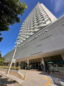 Το κτήριο όπου στεγάζεται  το ξενοδοχείο διαμερισμάτων