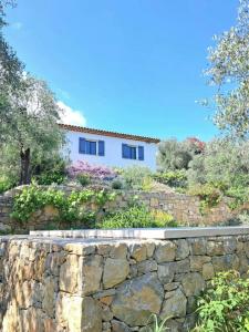 Budova, kde se prázdninový dům nachází